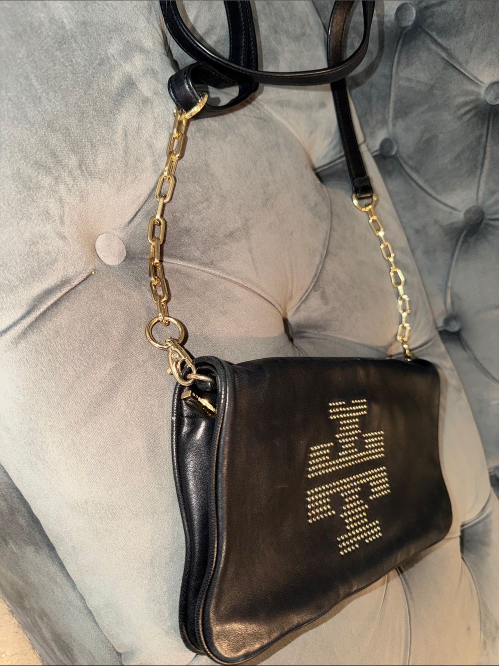 Tory Burch Black Leather Bag with Gold Chain - Picture 3 of 13